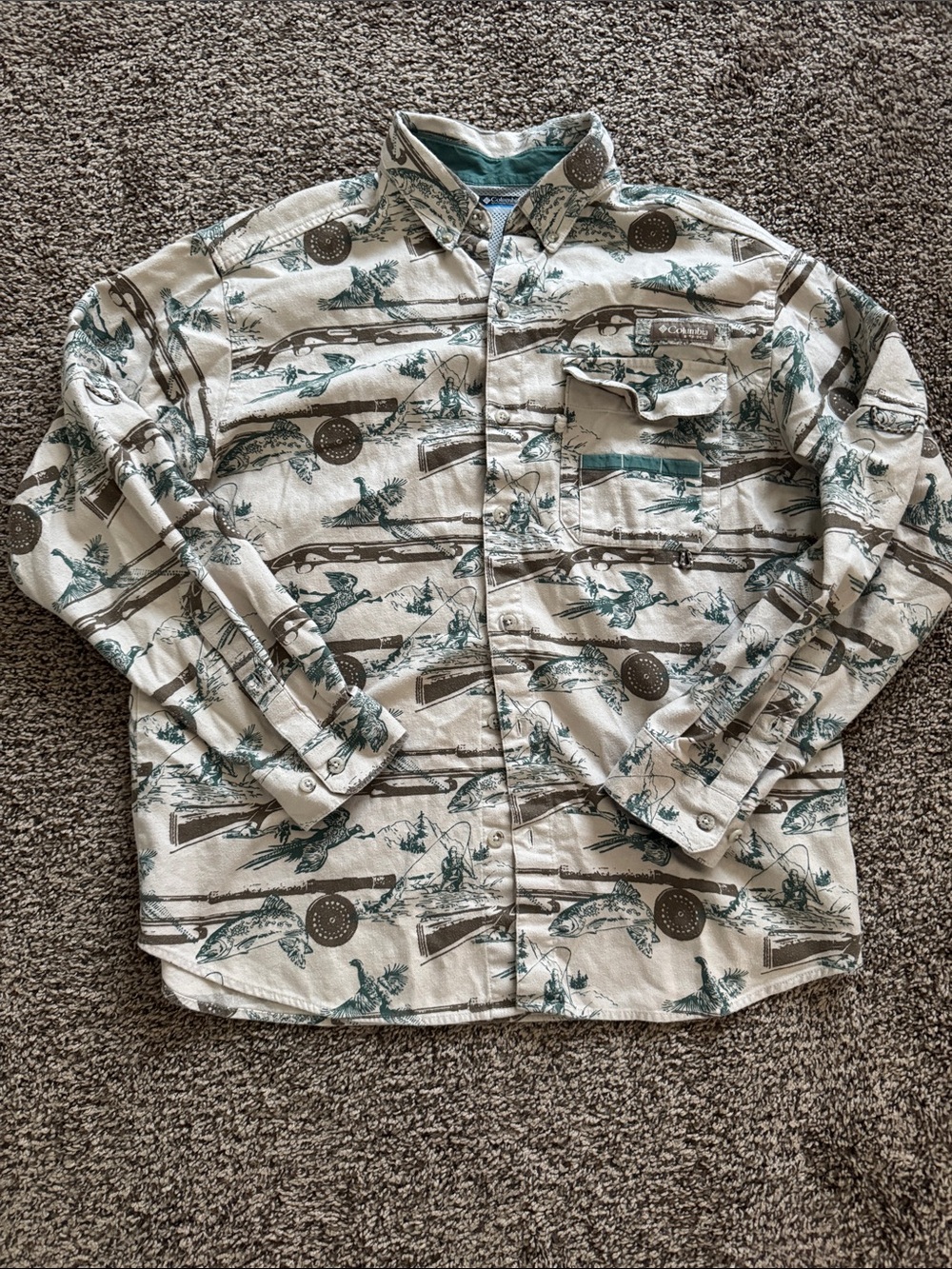 Columbia Cream and Teal Printed Casual Button Down Shirt